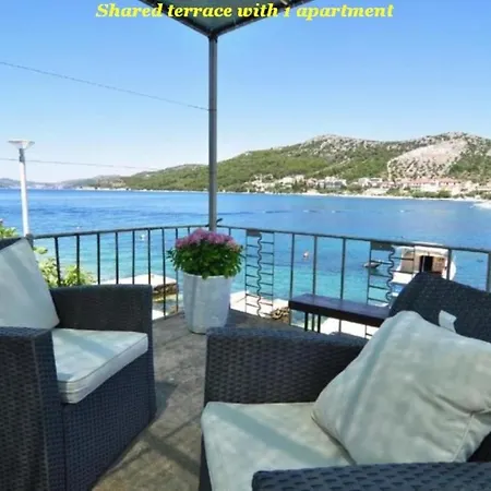 Apartment On The Beach, Zoranka